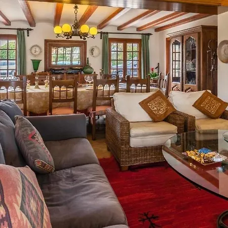 5br For Rent Holiday home *